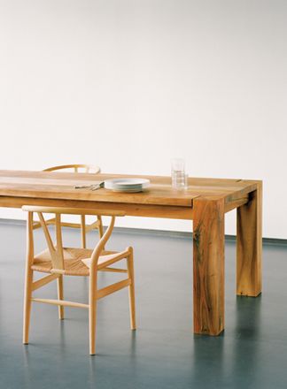 tavolo-legno-grande-fratello